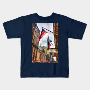 New York City, Chrysler Building And Grand Central Station Kids T-Shirt